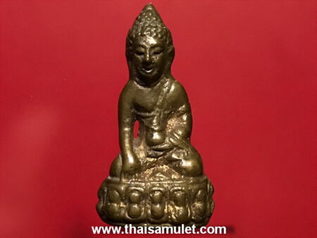 Phra Kring holy metal amulet in foreigner face (PKR2)