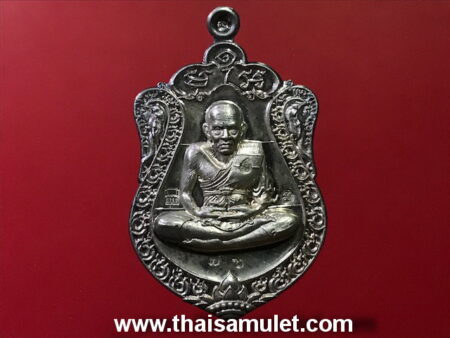 Protect amulet LP Thuad Silver coin in beautiful condition (MON29)
