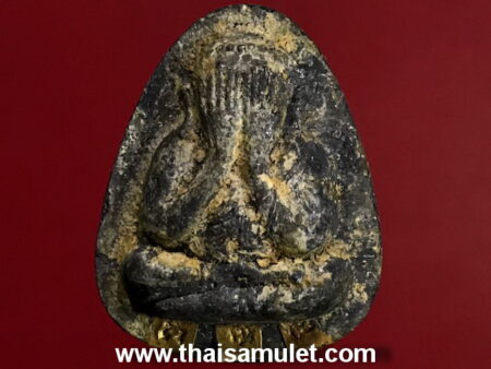 Wealth amulet B.E.2540 Phra Pidta Plod Nhee holy powder amulet with 3 golden Takrut
