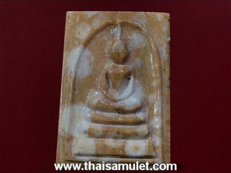 Wealth amulet B.E.2537 Phra Somdej relic stone amulet by Wat Intharawiharn (SOM49)