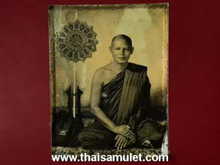 Rare amulet B.E.2508 LP Pae sepia color photo with glass (MON73)