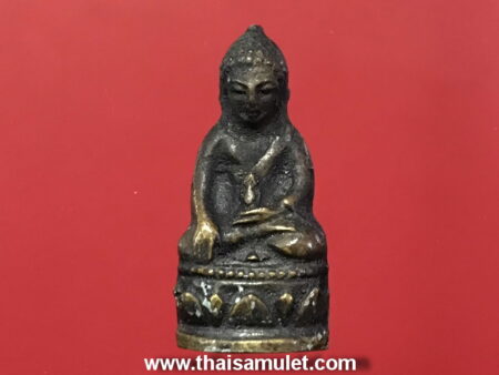 Wealth amulet B.E.2512 Phra Kring Bau Rob amulet in medium imprin (PKP9)
