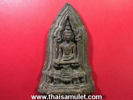Rare amulet B.E.2000 Phra Pang Mang Wichai holy soil amulet in beautiful condition (SOM72)
