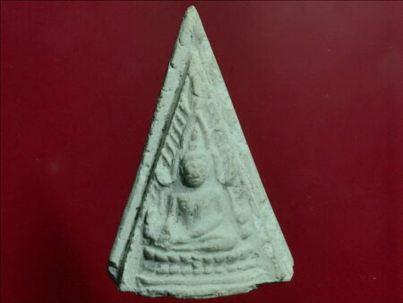 Rare amulet B.E.2506 Phra Phuttha Chinnarat holy powder amulet (SOM101)