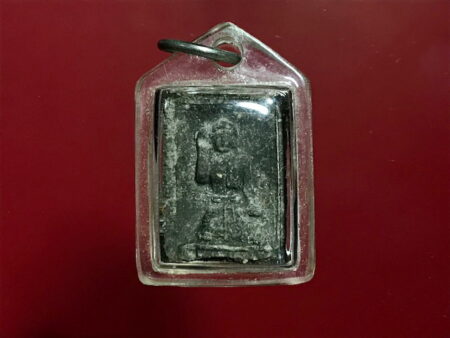B.E.2547 Nang Kwak holy powder amulet in early batch (GOD57)