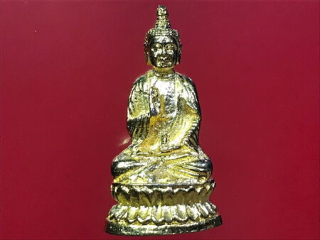 Phra Kring Thammajak Chai holy metal amulet in gold color (PKR20)