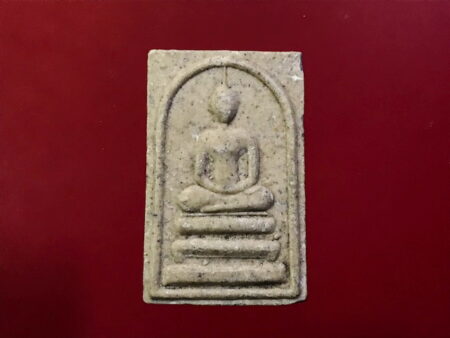 Wealth amulet B.E.2530 Phra Somdej holy powder amulet (SOM147)