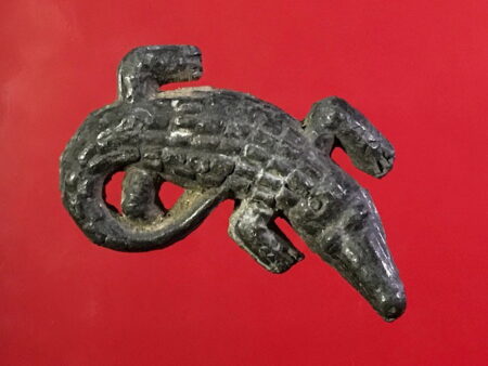 Protect amulet B.E.2516 crocodile lead amulet by LP Sanit (GOD104)
