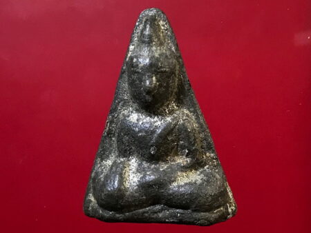 B.E.2497 Phra Tha Kradan tin amulet in beautiful condition (SOM218)