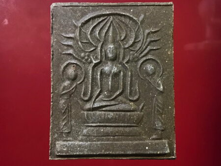 Phra Somdej Pru Nang with LP Chamnarn’s photo holy soil amulet (SOM224)