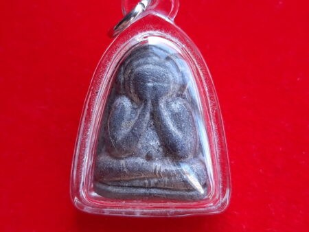 Rare amulet B.E.2518 Phra Pidta holy powder amulet (PID82)