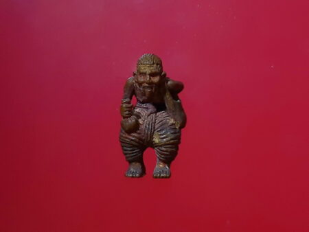 B.E.2557 Hoon Phayon Ta Pa Khaow bronze amulet (GOD145)