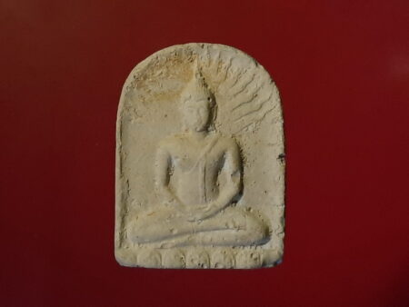 B.E.2527 Phra Phut Soom Ratsami holy powder amulet (SOM276)