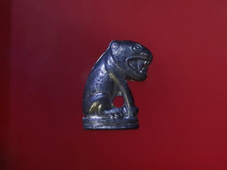 B.E.2545 Suea Maha Amnat or magical tiger lead amulet (GPD150)