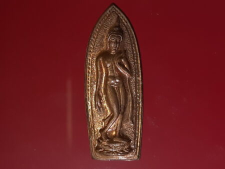 Wealth amulet B.E.2516 Phra Leela copper amulet in beautiful condition (SOM293)