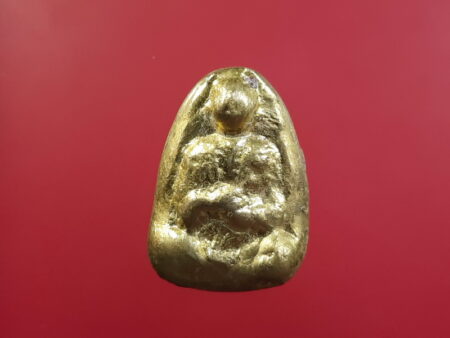 Rare amulet Somdej Toh Lek Lai amulet in gold color by LP Yai (MON353)