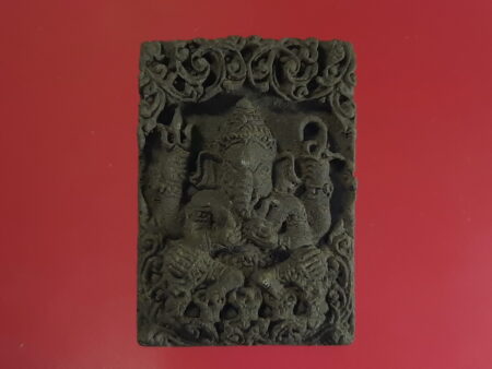 Wealth amulet B.E.2551 Phikhanet or Ganesha holy powder amulet by LP Phong (GOD186)