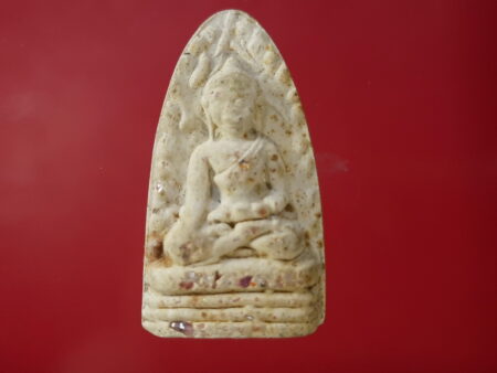 Wealth amulet B.E.2543 Phra Rod holy powder amulet with holy gem by LP Tim (SOM308)