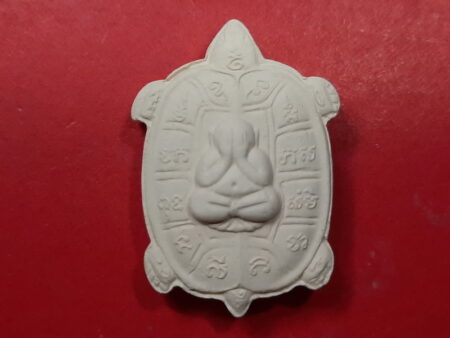 Wealth amulet B.E.2536 Phaya Tao Ruen or magical turtle powder amulet by LP Koon (GOD218) 