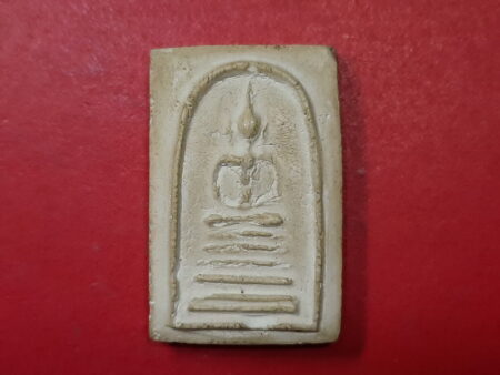 Rare amulet B.E.2465 Phra Somdej holy powder amulet in close ear imprint by LP Soonthron (SOM443)