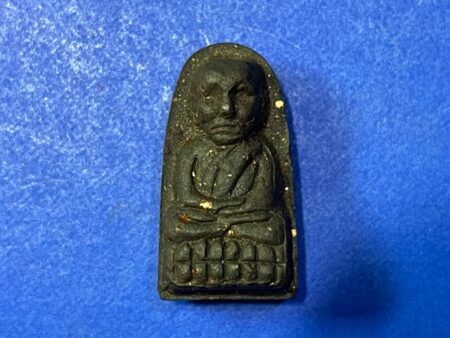 Protect amulet B.E.2547 LP Thuad holy powder amulet in Phra Rod small imprint (MON525)