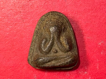 Wealth amulet B.E.2510 Phra Pidta with Yant Na holy powder amulet by LP Hiang (PID153)