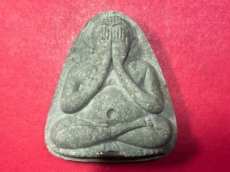 Wealth amulet B.E.2537 Phra Pidta Maha Lap powder amulet in big imprint by LP Kasem (PID154)