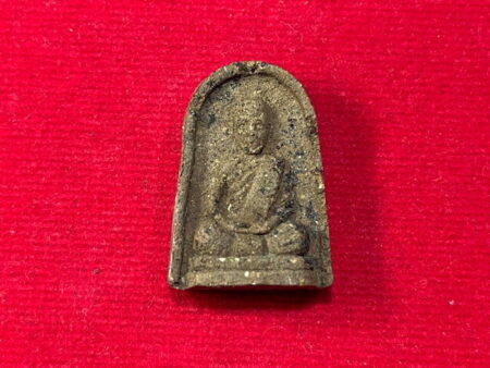 Rare amulet B.E.2522 LP Jumnain holy soil amulet with holy mineral – First batch (MON576)