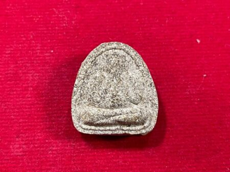 Wealth amulet B.E.2537 Phra Pidta Maha Lap powder amulet by LP Thongpool (PID166)