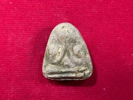 Rare amulet B.E.2506 Phra Pidta Maha Lap holy powder amulet by Wat Prasart (PID170)