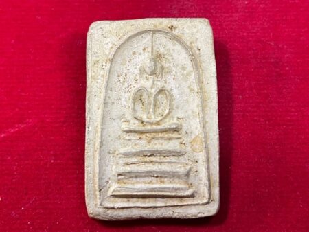 Rare Thai amulet B.E.2480 Phra Somdej Than Sam holy powder amulet with beautiful condition by LP Liam (SOM513)