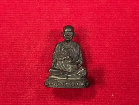 Wealth Thai amulet B.E.2533 Somdej Toh Nawaloha amulet – 118 years of Somdej Toh (MON633)