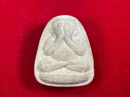 Wealth amulet B.E.2531 Phra Pidta  (PID182)powder in big imprint with beautiful condition by LP Khling (PID182)