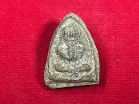 Rare Thai amulet B.E.2450 Phra Pidta Maha Ut holy powder amulet by LP Phin (PID186)