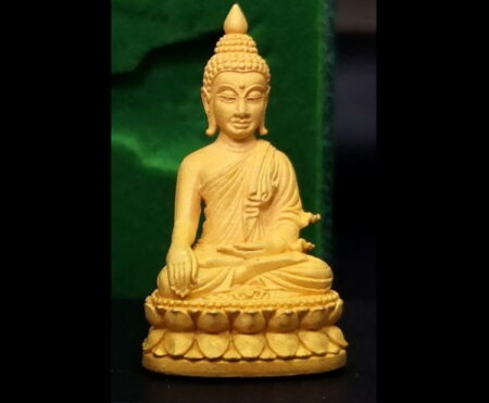 Rare amulet B.E.2557 Phra Kring Khu Chevit golden amulet by LP Koon – only 10 pcs (PKR104)