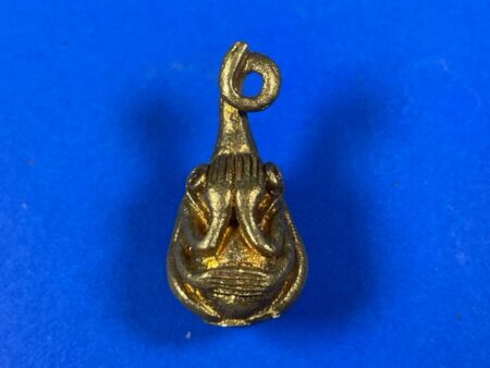 Protect Thai amulet B.E.2537 Phra Pidta Nam Taow bronze amulet by LP Koon (PID190)