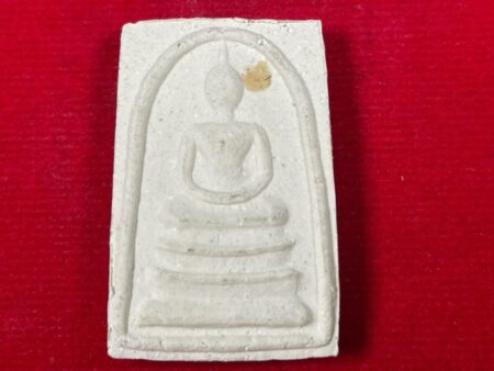 Wealth amulet B.E.2529 Phra Somdej Song Phon holy powder amulet by LP Pun (SOM546)