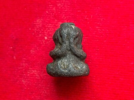 Rare amulet B.E.2530 Phra Pidta Maha Ut holy powder amulet by LP Glum (PID193)
