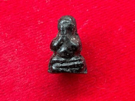 Rare amulet B.E.2515 Phra Pidta holy powder amulet in small imprint by LP Thongsook (PID194)
