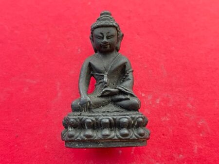 Rare amulet B.E.2521 Phra Kring Uttama Nawaloha amulet by LP Uttama – first batch (PKR114)