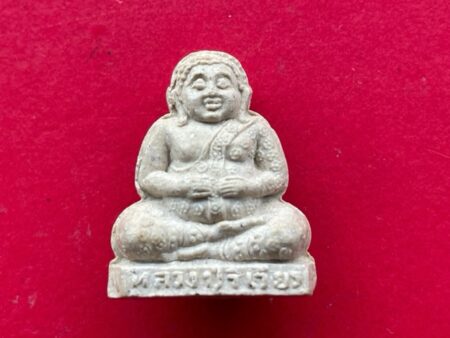 Wealth Thai amulet B.E.2530 Phra Sangkhajai holy powder amulet in beautiful condition by LP Wiwian (MON727)