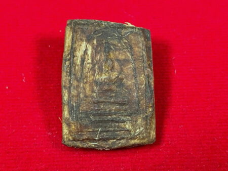 Rare amulet B.E.2460 Phra Somdej buffalo skin amulet by LP Mon (SOM582)