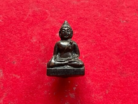 Rare amulet B.E.2506 Phra Chaiwat Jomthong copper amulet with Chanrong by LP Phon (PKR117)