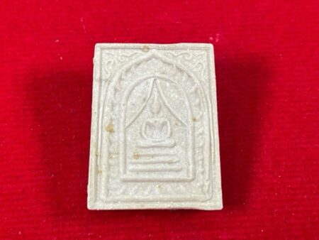 Wealth amulet B.E.2534 Phra Somdej Waek Man holy powder amulet with silver Takrut (SOM583)