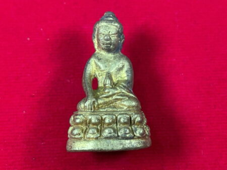 Wealth amulet B.E.2538 Phra Kring Kao Yod Chaingtoong brass amulet by Wat Suthat (PKR118)
