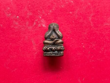 Wealth amulet B.E.2538 Phra Pidta Saraphatdee Nawaloha amulet with beautiful condition by LP Kasem (PID207)