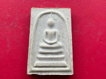 Wealth amulet B.E.2531 Phra Somdej holy powder in big imprint with beautiful condition (SOM591)