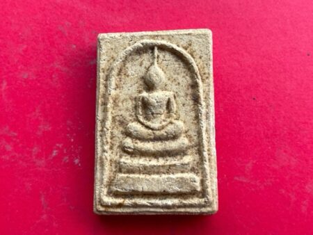 Wealth Thai amulet B.E.2516 Phra Somdej Sao Ha holy powder amulet by LP Tae (SOM609)