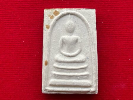 Wealth amulet B.E.2529 Phra Somdej Song Phon holy powder amulet by LP Pun (SOM604)