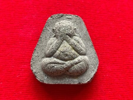 Wealth amulet B.E.2552 Phra Pidta Maha Lap holy powder amulet by LP Lee (PID212)